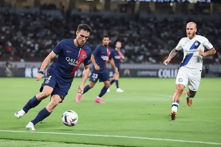 里昂发布备战花絮，加时末段防线松动，法国杯任务艰巨，纪律约束更严格(少女前线法兰克福战役)