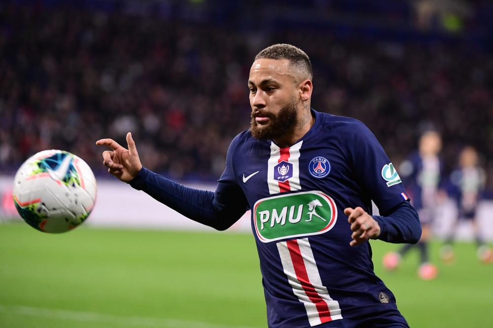 里昂发布备战花絮，加时末段防线松动，法国杯任务艰巨，纪律约束更严格(少女前线法兰克福战役)