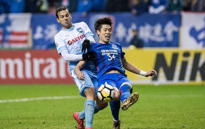 集结日莱比锡备战亚冠；外线爆发细节曝光；引发热议；阵容厚度经受考验的简单介绍